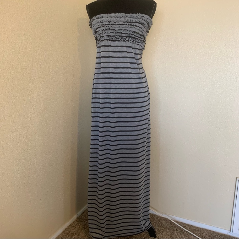 No Boundaries Gray and Black Strapless Dress